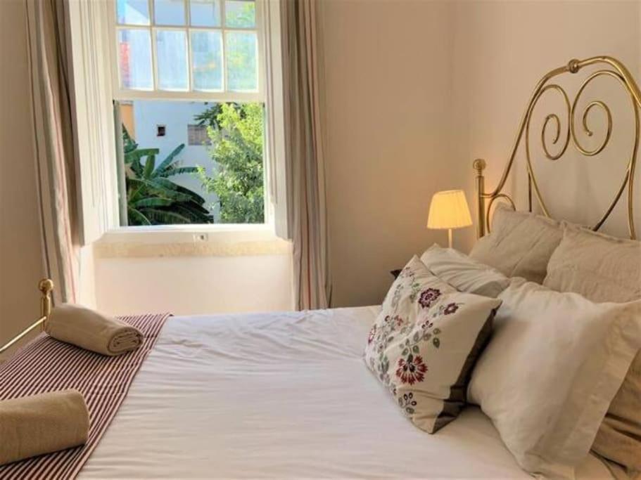 As A Local! Santos Historical 6 Bedroom Iii Lissabon
