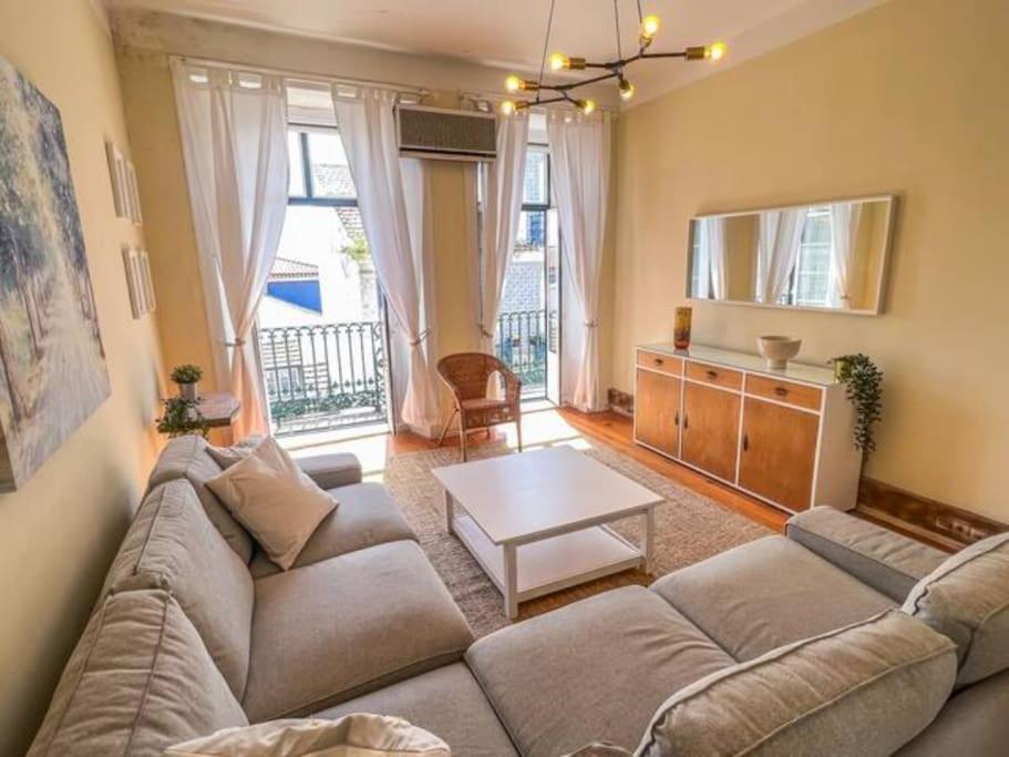As A Local! Santos Historical 6 Bedroom Iii *